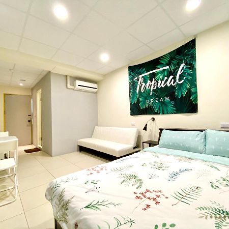 Wei Yang Guest House ไถหนาน ภายนอก รูปภาพ
