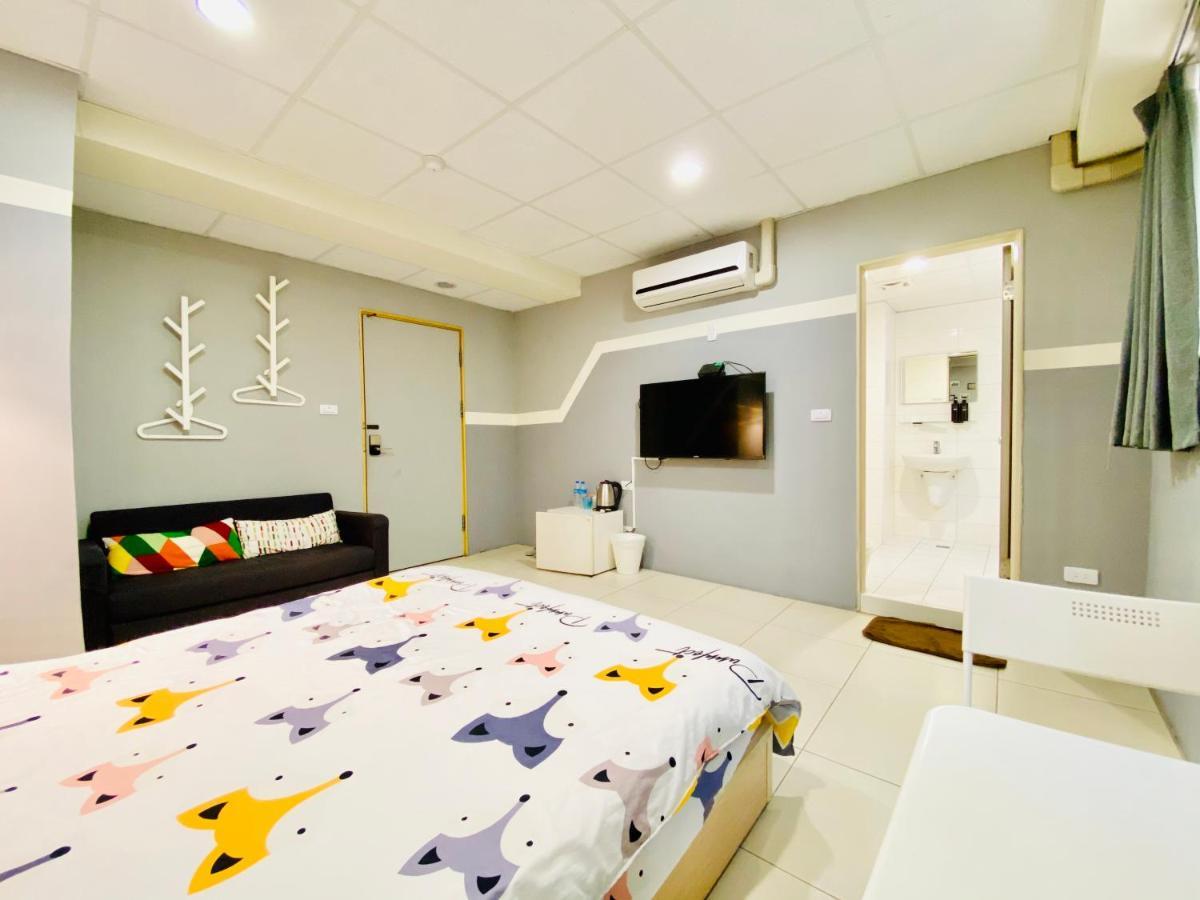 Wei Yang Guest House ไถหนาน ภายนอก รูปภาพ